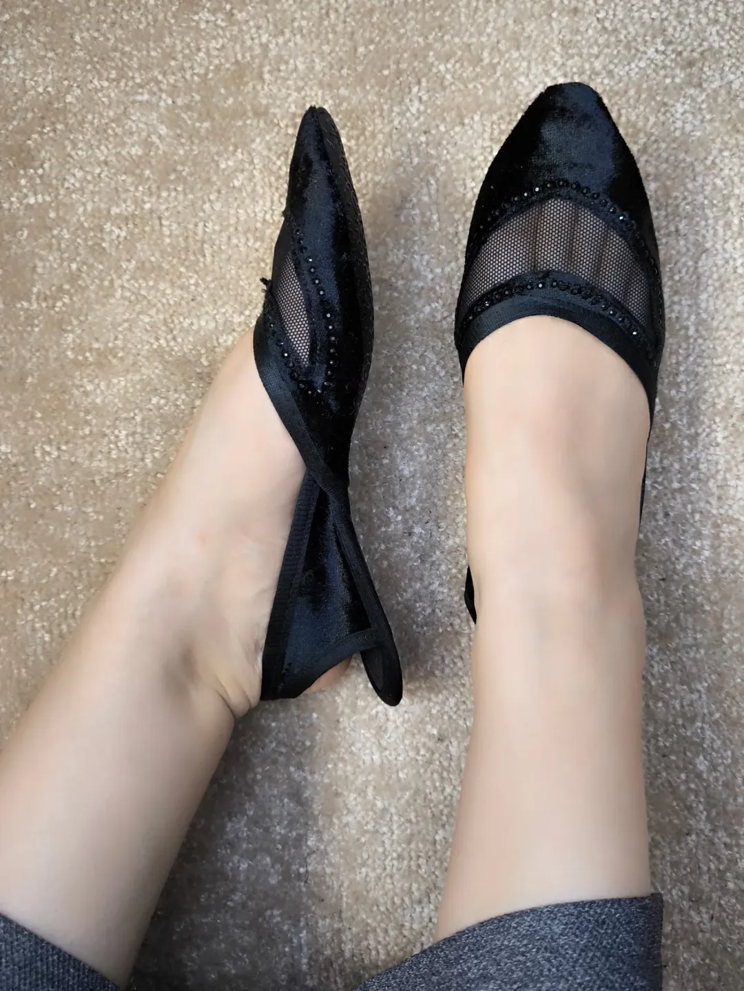 پاپوش روفرشی مجلسی زنانه نوک تیز طرح لبخند نگین مشکی سایز ۳۷ تا ۴۱